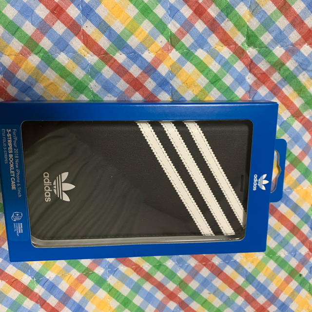 adidas(アディダス)のアディダス　iPhone xr スマホ/家電/カメラのスマホアクセサリー(iPhoneケース)の商品写真