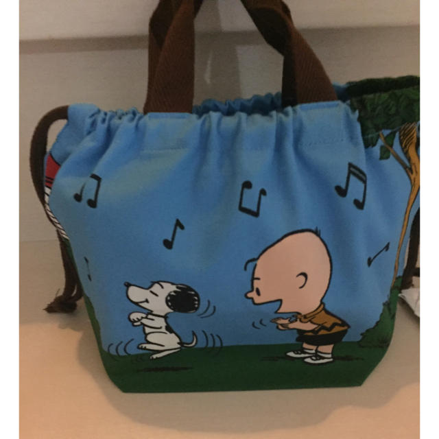 SNOOPY(スヌーピー)のスヌーピー ランチトート 巾着 ファミリア キッズ/ベビー/マタニティのこども用バッグ(ランチボックス巾着)の商品写真