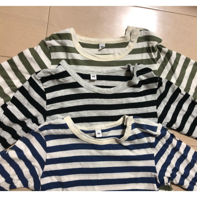 MUJI (無印良品)(ムジルシリョウヒン)の無印良品　ボーダー長袖Tシャツ　90センチ　3枚セット キッズ/ベビー/マタニティのキッズ服男の子用(90cm~)(Tシャツ/カットソー)の商品写真