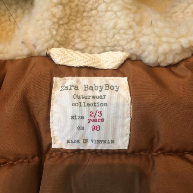 ZARA KIDS(ザラキッズ)のZARAダウンジャケット2歳-3歳 キッズ/ベビー/マタニティのキッズ服男の子用(90cm~)(ジャケット/上着)の商品写真