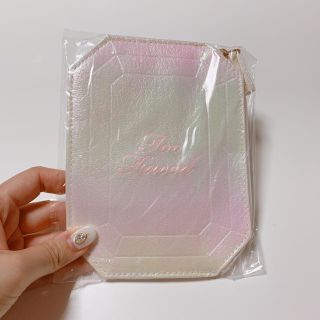 トゥフェイス(Too Faced)のtoo faced トゥーフェイス　ノベルティ　ポーチ(ポーチ)