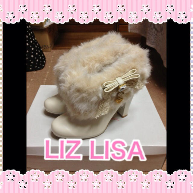 LIZ LISA(リズリサ)のLIZ LISAモコモコブーツ レディースの靴/シューズ(ブーツ)の商品写真