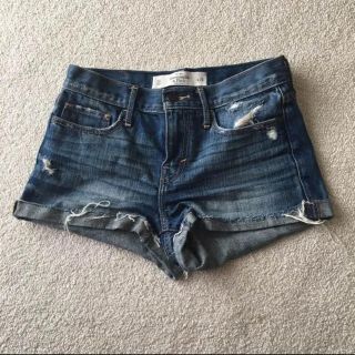 アバクロンビーアンドフィッチ(Abercrombie&Fitch)のアバクロ　(ショートパンツ)