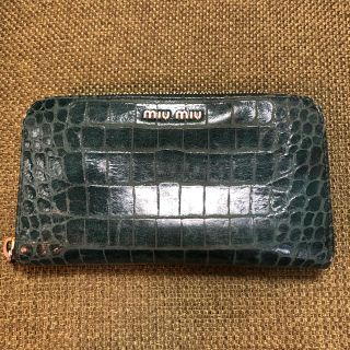 ミュウミュウ(miumiu)のmiu miu 長財布 モスグリーン(財布)