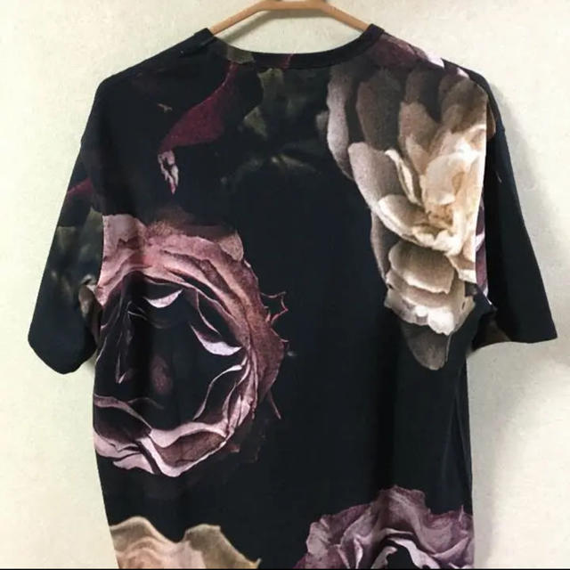 LAD MUSICIAN(ラッドミュージシャン)のlad musician 花柄BIGTシャツ メンズのトップス(Tシャツ/カットソー(半袖/袖なし))の商品写真