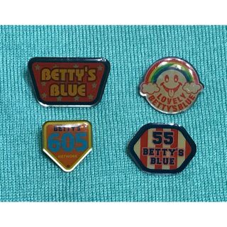 ベティーズブルー(BETTY'S BLUE)のべティーズブルー ピンバッジピンバッジ  Betty's Blue (バッジ/ピンバッジ)