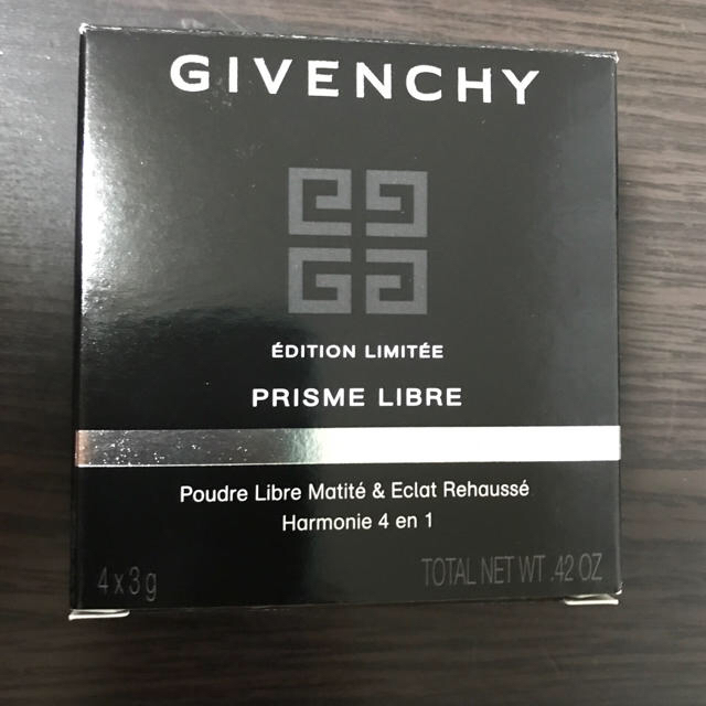 GIVENCHY(ジバンシィ)のGIVENCHY プリズム・リーブル コスメ/美容のベースメイク/化粧品(フェイスパウダー)の商品写真