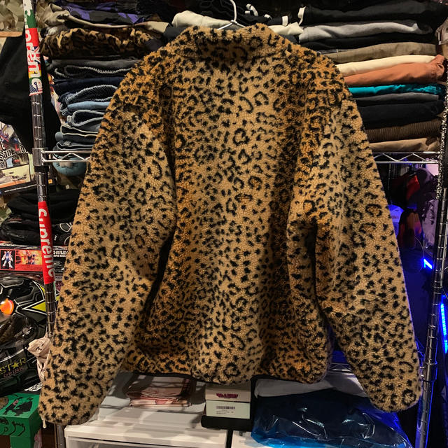 Supreme - Supreme 17FW Leopard Fleece Reversible の通販 by −−｜シュプリームならラクマ 大特価得価