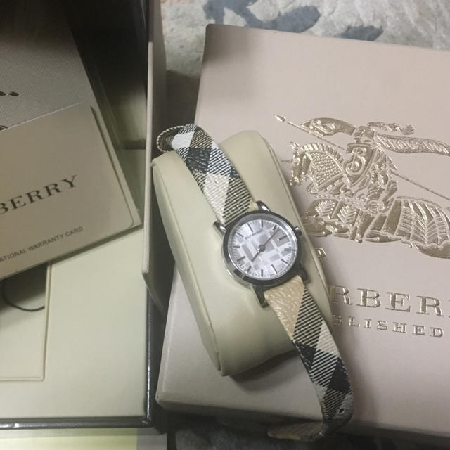 BURBERRY(バーバリー)のバーバリー レディース レディースのファッション小物(腕時計)の商品写真