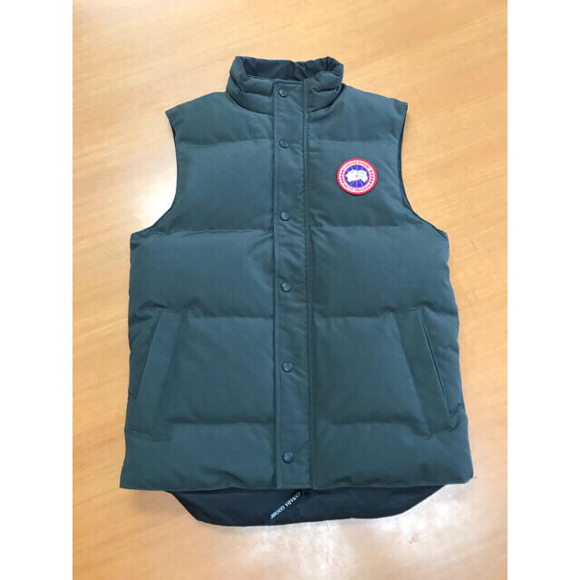 CANADA GOOSE(カナダグース)のカナダグース（ギャルソンベスト） メンズのジャケット/アウター(ダウンベスト)の商品写真