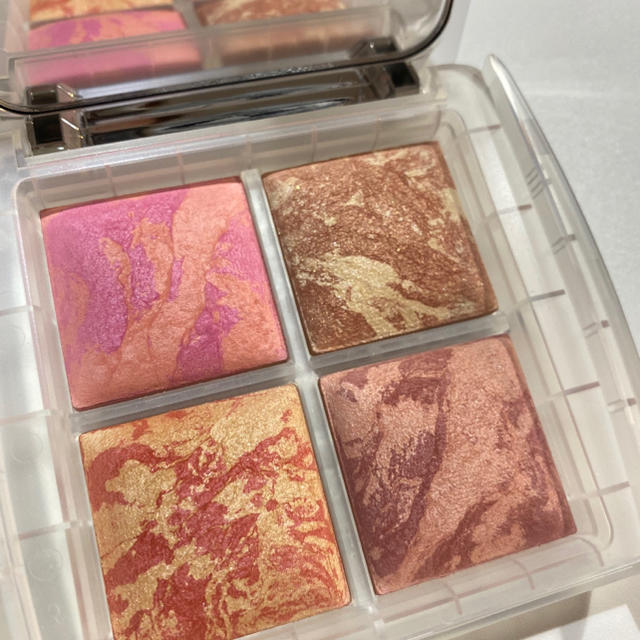 【品】 Hourglass Ambient Blush Quad Ghost