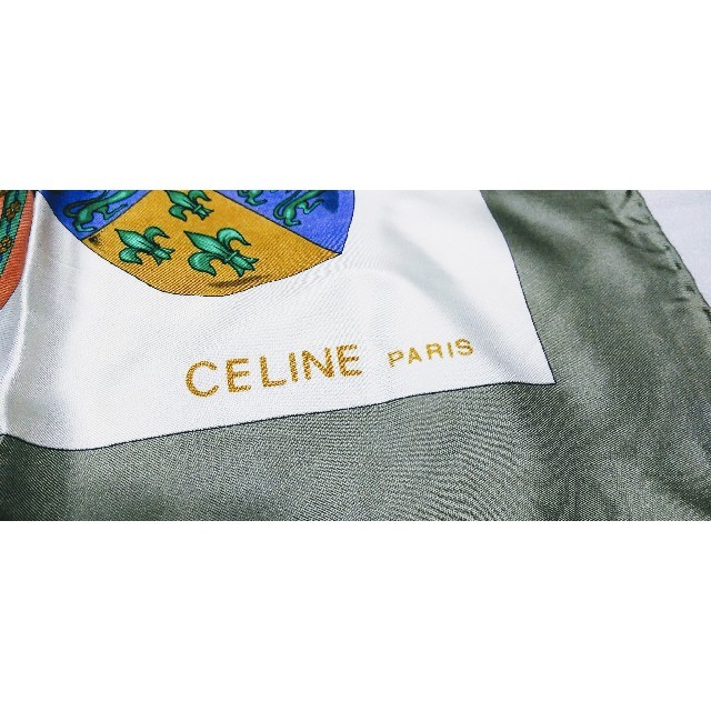 celine(セリーヌ)のブークレーさん専用★CELINE（セリーヌ）★大判スカーフ レディースのファッション小物(バンダナ/スカーフ)の商品写真