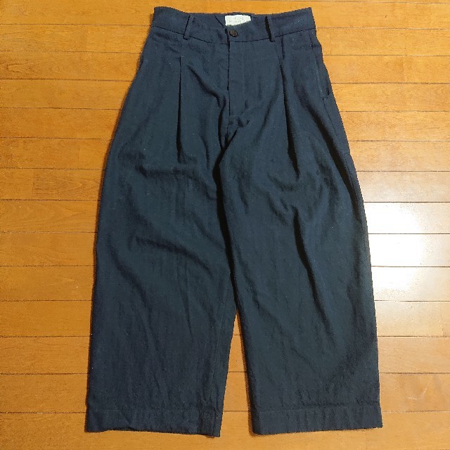 COMOLI(コモリ)のSTUDIO NICHOLSON 18AW VOLUME PANTS BLAKE メンズのパンツ(スラックス)の商品写真