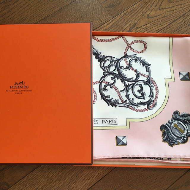 HERMES エルメス スカーフ 新品未使用 ピンクファッション小物