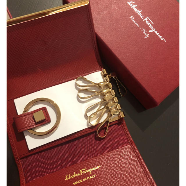 Salvatore Ferragamo(サルヴァトーレフェラガモ)のフェラガモ  キーケース  【正規品】 レディースのファッション小物(キーケース)の商品写真