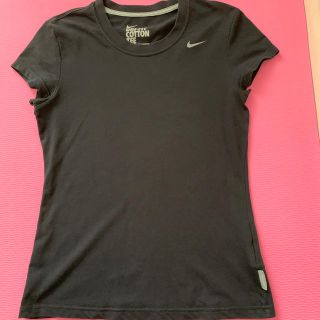 ナイキ(NIKE)のNIKE Tシャツ　black M (Tシャツ(半袖/袖なし))