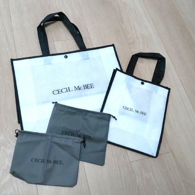 CECIL McBEE(セシルマクビー)のCECIL McBEE☆セシルマクビー☆ ショップバッグ☆新品☆ レディースのバッグ(トートバッグ)の商品写真