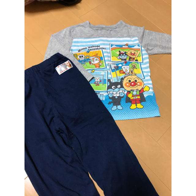 アンパンマン(アンパンマン)の専用です キッズ/ベビー/マタニティのキッズ服男の子用(90cm~)(パジャマ)の商品写真