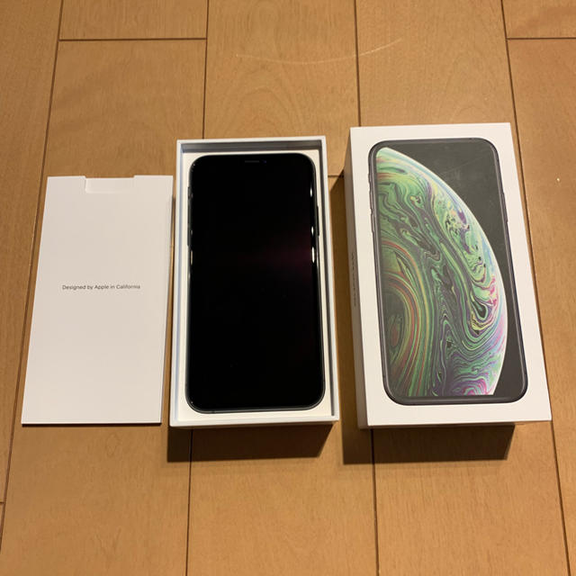 iPhone Xs Space Gray 512 GB SIMフリー