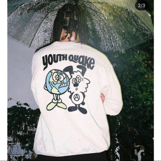 YouthQuake × verdy のスウェット