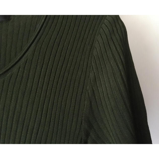 LAPINE(ラピーヌ)の⭐️美品⭐️伸縮性のあるカットソー半袖 カーキー レディースのトップス(カットソー(半袖/袖なし))の商品写真