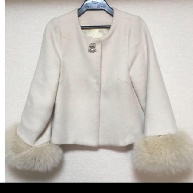 Noela(ノエラ)の2点セット 専用 レディースのジャケット/アウター(毛皮/ファーコート)の商品写真