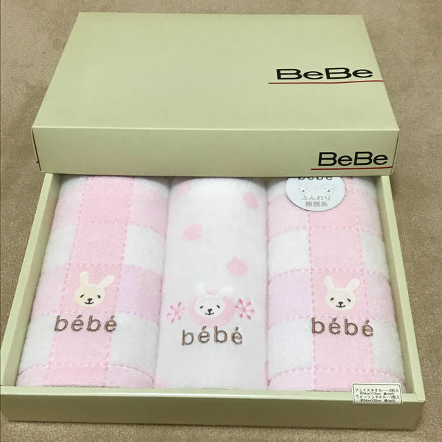 BeBe(ベベ)のBeBe フェイスタオル&ウォッシュタオル インテリア/住まい/日用品の日用品/生活雑貨/旅行(タオル/バス用品)の商品写真