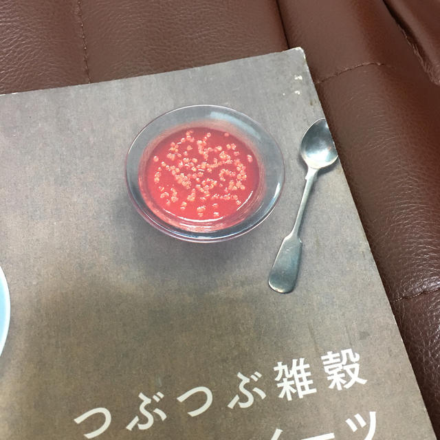 つぶつぶ雑穀ミラクルスイーツ エンタメ/ホビーの本(料理/グルメ)の商品写真