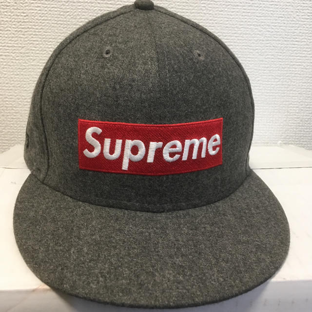 売切価格 Supreme newera boxlogo ロロピアーナメンズ