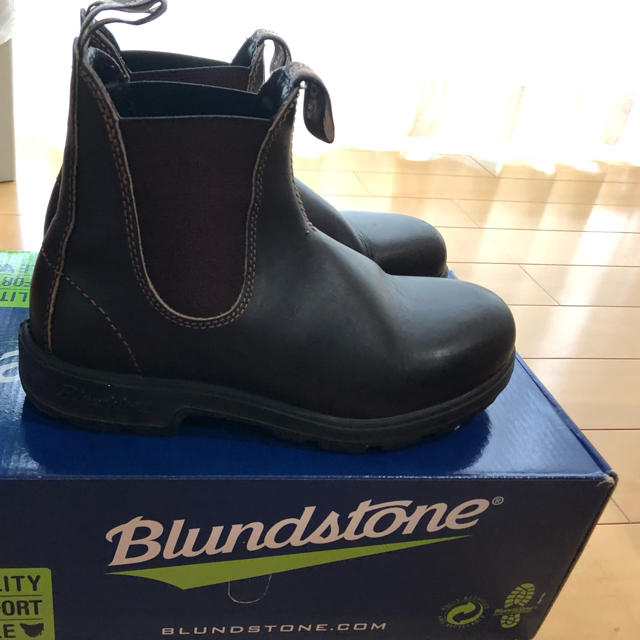 Blundstone(ブランドストーン)の【kevinkun様専用】美品 BLUNDSTONE サイドゴアブーツ 23.5 レディースの靴/シューズ(ブーツ)の商品写真