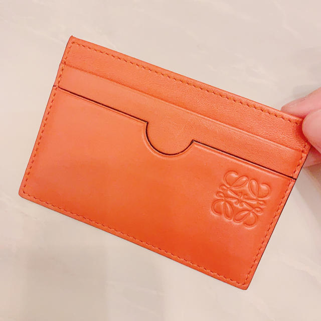 LOEWE(ロエベ)のLOEWE ロエベ  カードホルダー キャッシュレス化 クレジットカードケース レディースのファッション小物(名刺入れ/定期入れ)の商品写真