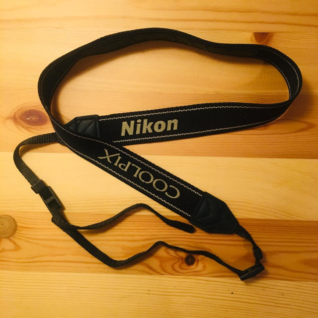 Nikon(ニコン)のニコン 純正ネックストラップ スマホ/家電/カメラのカメラ(その他)の商品写真