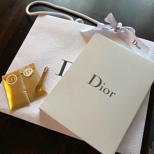 Dior(ディオール)の限定　Dior ノベルティ&袋 エンタメ/ホビーのコレクション(ノベルティグッズ)の商品写真