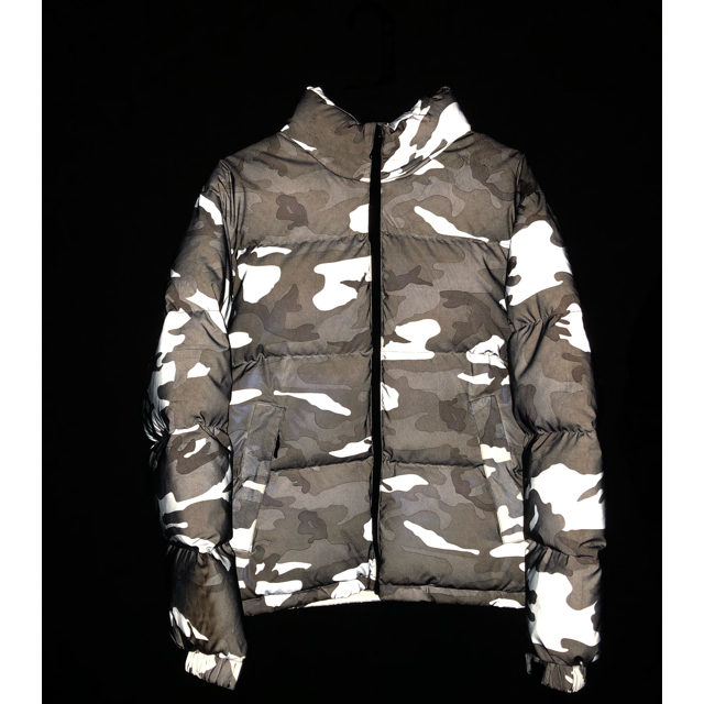 Supreme reflective camo down jacket