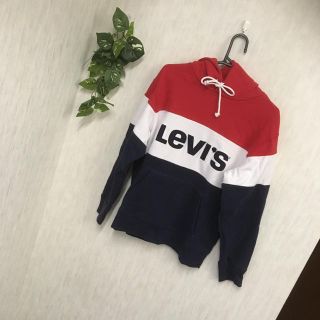 リーバイス(Levi's)の勝手に専用になりましたシリーズ★プルオーバー  パーカー(パーカー)