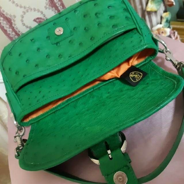 ☆革製品協会正規品☆オーストリッチ / ハンドバック/緑 ☆革製品協会正規品☆オーストリッチ / ハンドバック/緑