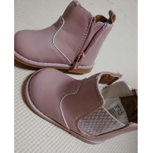 H&M(エイチアンドエム)の新品未使用♡H&Mピンク ブーツ キッズ/ベビー/マタニティのベビー靴/シューズ(~14cm)(ブーツ)の商品写真