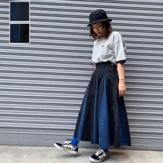 リー(Lee)のLee×Dickiesコラボ サーキュラースカート ネイビー×デニム 美品(ひざ丈スカート)