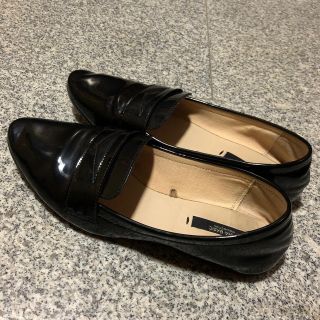 ザラ(ZARA)のまちょこれーと様専用★ザラ★エナメルマニッシュシューズ(ローファー/革靴)