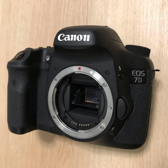 Canon(キヤノン)のキャノン　Canon 7D ボディ　☆ 美品　☆ スマホ/家電/カメラのカメラ(デジタル一眼)の商品写真