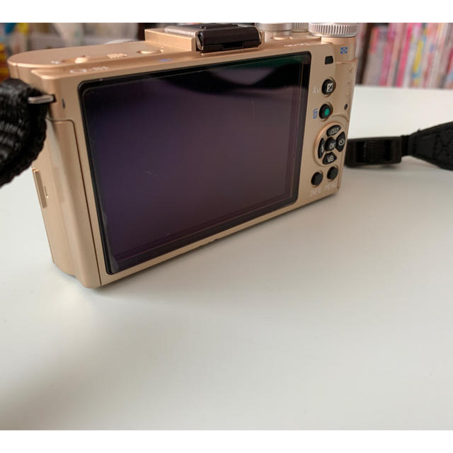 PENTAX(ペンタックス)の【あきふみ様 専用】PENTAX ミラーレス一眼 Q-S1 GOLD スマホ/家電/カメラのカメラ(ミラーレス一眼)の商品写真