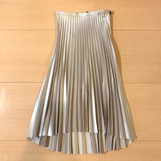 ザラ(ZARA)のプリーツスカート(ひざ丈スカート)