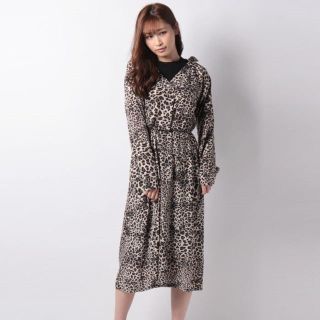 セシルマクビー(CECIL McBEE)の☆CECIL McBEE  ベルト付きヒョウ柄ワンピース 新品☆(ロングワンピース/マキシワンピース)