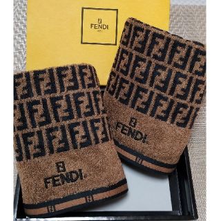 フェンディ(FENDI)のFENDI　 フェイスタオル　【新品】　2枚　フェンディ　タオル
(タオル/バス用品)