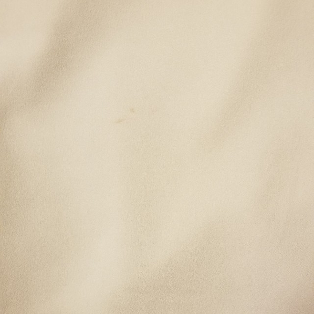 Apuweiser-riche(アプワイザーリッシェ)のapuweiser-riche ビジュ―付き白ブラウス レディースのトップス(シャツ/ブラウス(長袖/七分))の商品写真