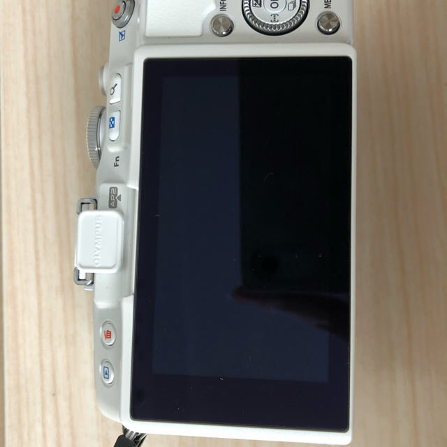 OLYMPUS(オリンパス)の【ダンテ様専用】OLYMPUS PEN Lite E-PL6 スマホ/家電/カメラのカメラ(ミラーレス一眼)の商品写真