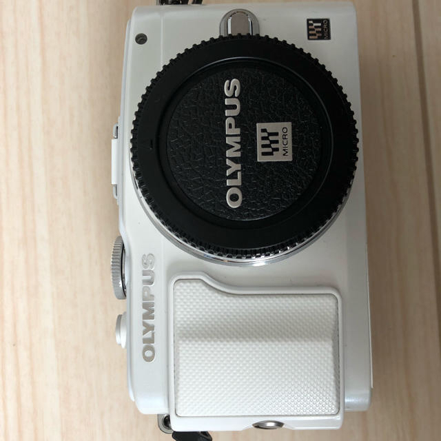 OLYMPUS(オリンパス)の【ダンテ様専用】OLYMPUS PEN Lite E-PL6 スマホ/家電/カメラのカメラ(ミラーレス一眼)の商品写真