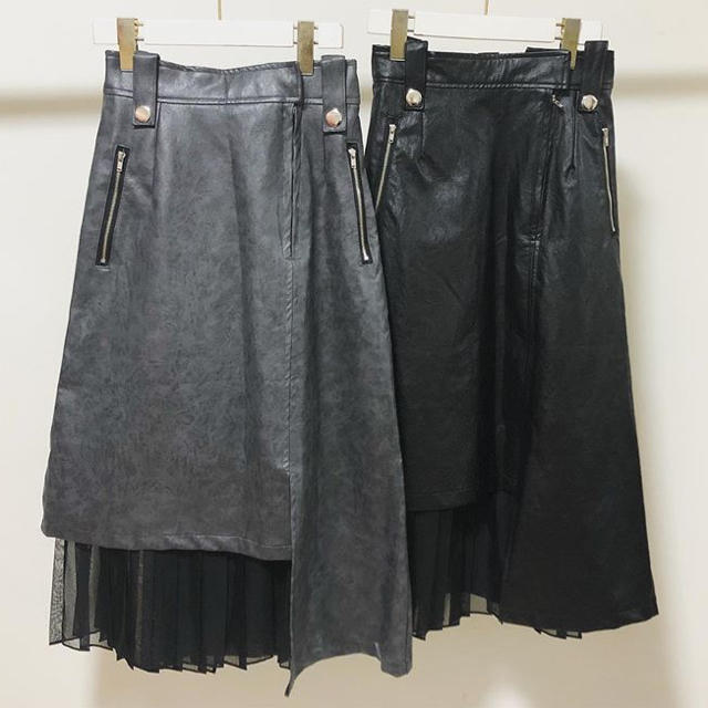 Ameri VINTAGE(アメリヴィンテージ)のBANK whipstaff レザースカート ブラック  レディースのスカート(ひざ丈スカート)の商品写真