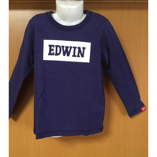 EDWIN(エドウィン)のYui様用　EDWIN 紺の長袖Tシャツ　サイズ120 キッズ/ベビー/マタニティのキッズ服男の子用(90cm~)(Tシャツ/カットソー)の商品写真