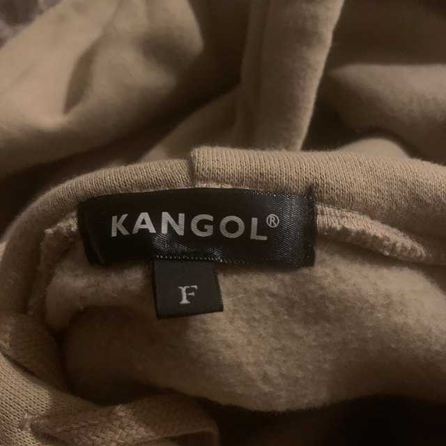 KANGOL(カンゴール)のKANGOL  パーカー　ベージュ  レディースのトップス(パーカー)の商品写真